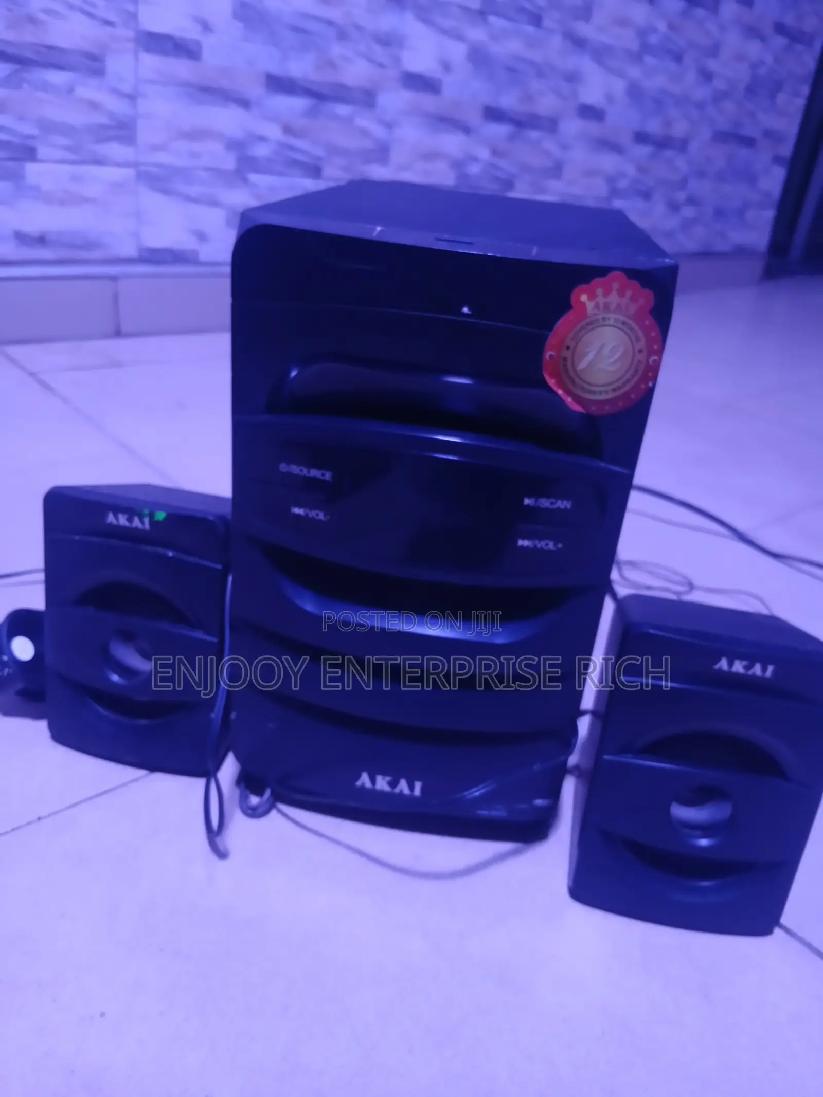 Bluetooth and Radio Speakers Available for a Cool Price
