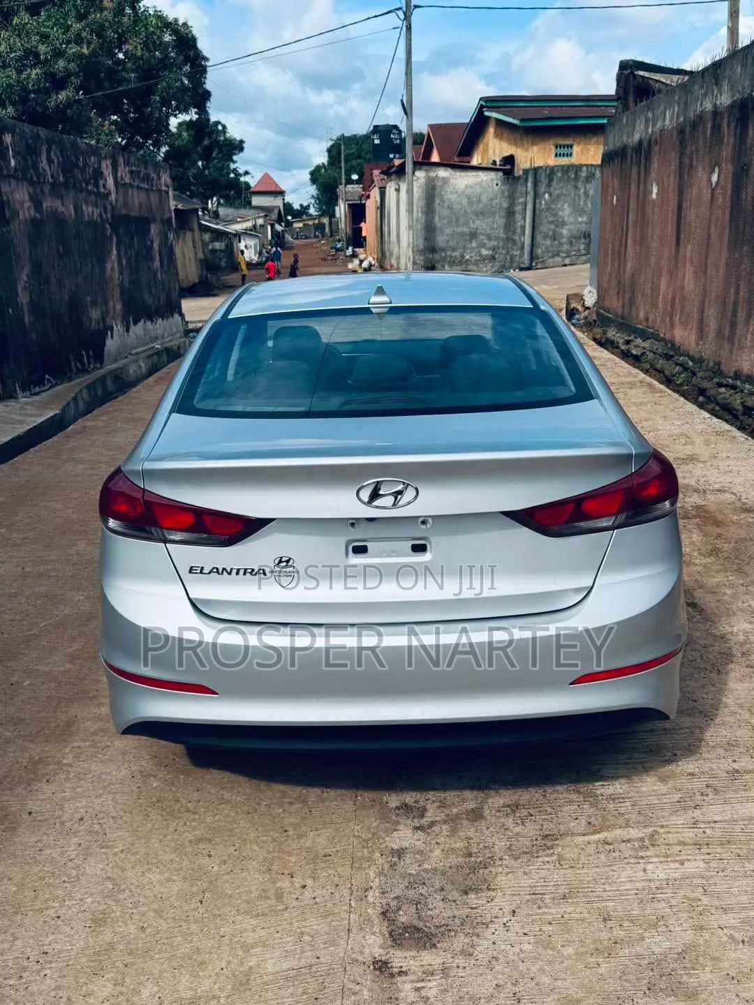 Hyundai Elantra 2017 Silver