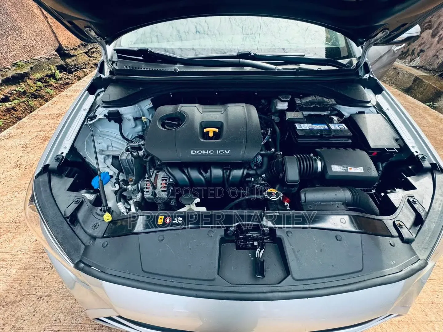 Hyundai Elantra 2017 Silver