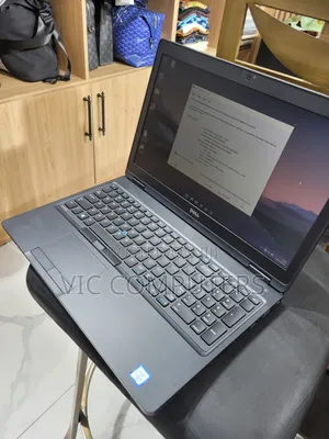 Laptop Dell Latitude 15 5580 8GB Intel Core i5 SSD 256GB