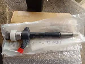 Original Denso Fuel Injector 4 Mitsubishi Pajero Wit 4m40,4m41 Engine