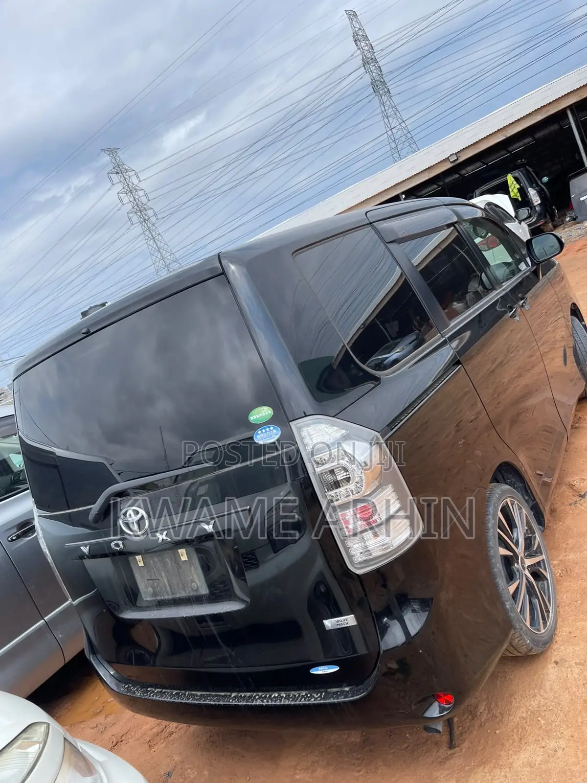 Toyota Voxy X L Edition 2WD 8-Seater 2013 Black