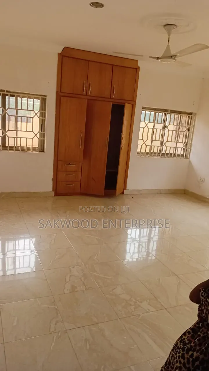 3bdrm House in Sakwood Enterprise, Oyibi for rent