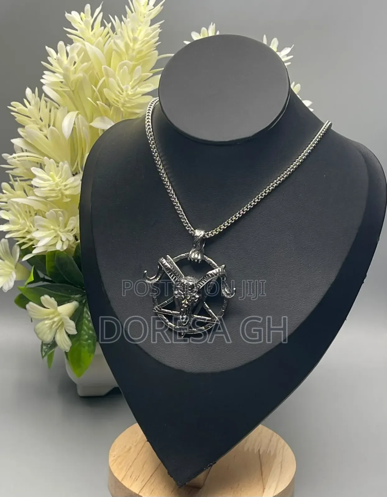 Men’S Silver Necklace With Pendant–Silver Chain for Men in Accra,Ghana