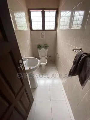 4bdrm House in Achimota Mile 7 for rent