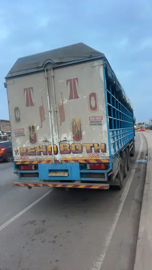 Hyundai Gold Truck 2026 Registered