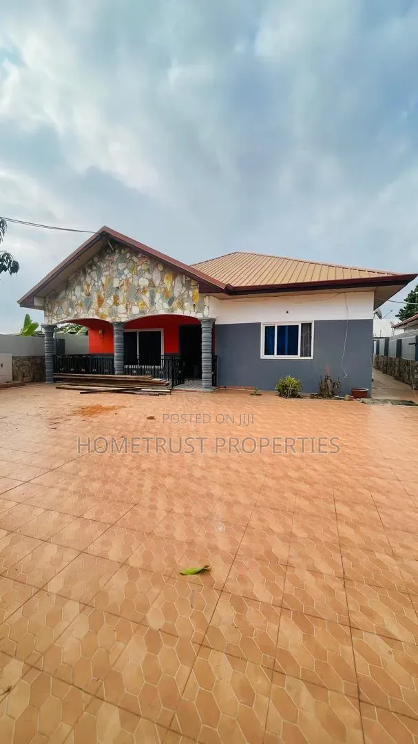 4bdrm House in Pokuase Afiaman for rent