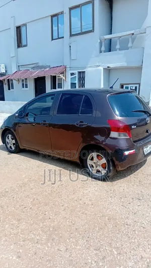 Toyota Vitz 1.0 FWD 3dr 2010