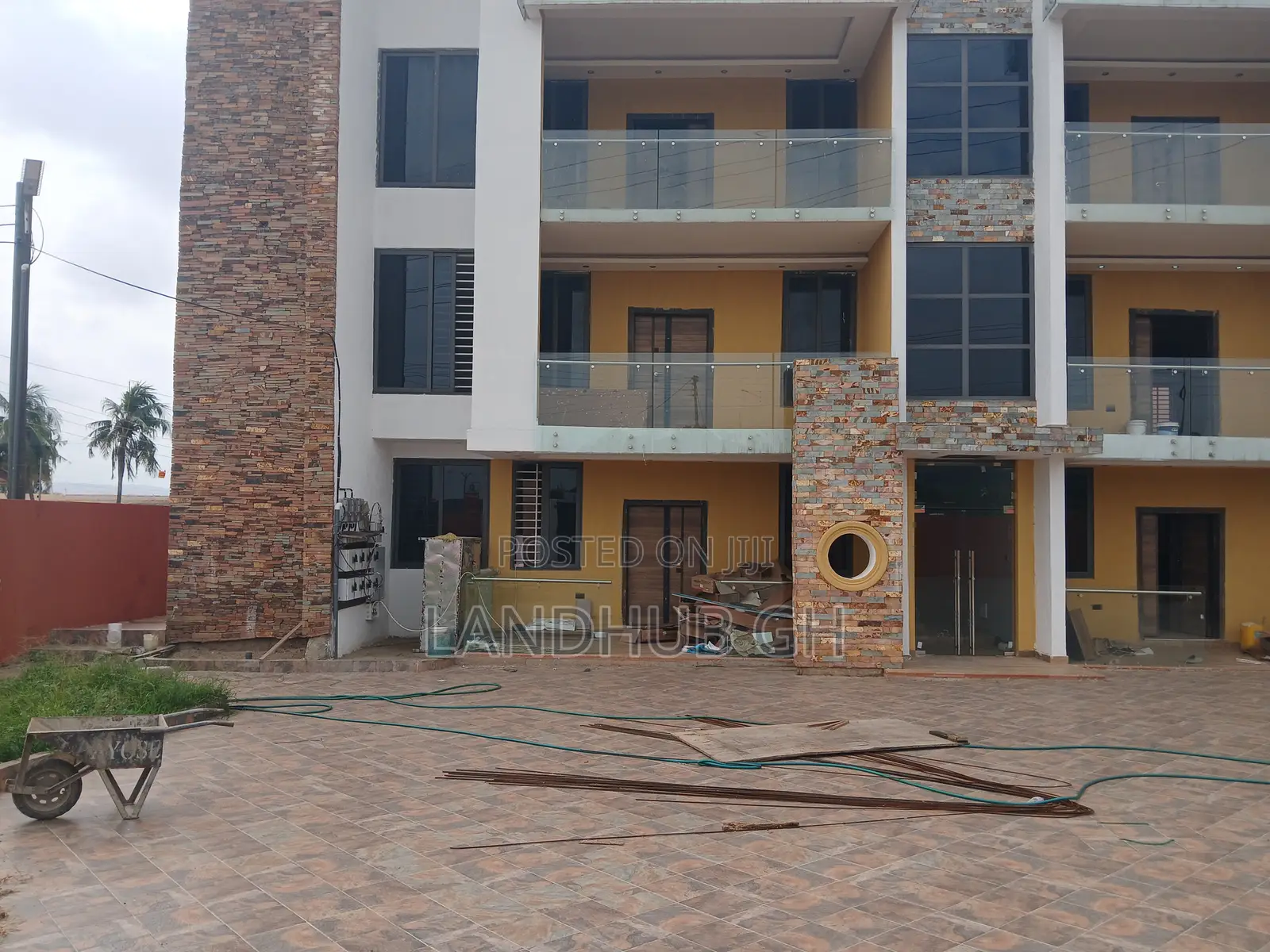 2bdrm Apartment in Villa Victoria Hotel for rent