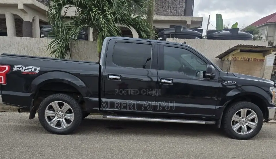 Ford F-150 XLT 4x4 SuperCab Styleside 8 ft. box 163 in. WB 2018 Black