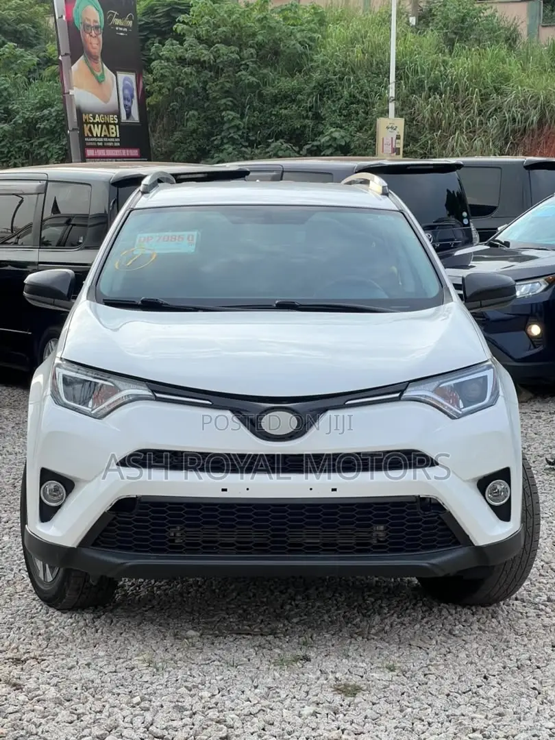 Toyota RAV4 LE AWD (2.5L 4cyl 6A) 2016 White