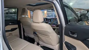 Toyota Highlander Limited 4x2 V6 (3.5L 6cyl 8A) 2017 Brown