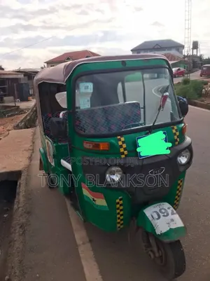 Bajaj RE 2024 Green