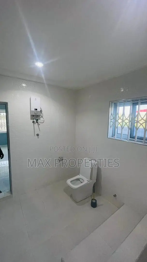 4bdrm House in Amasaman for rent