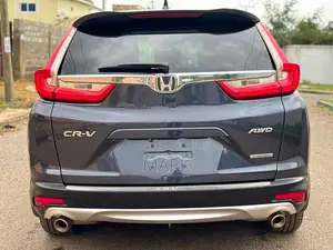 Honda CR-V Touring AWD 2018 Gray