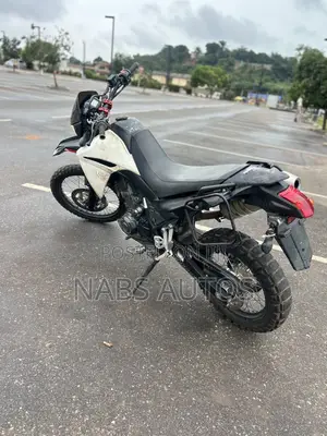 Yamaha 2011 Black