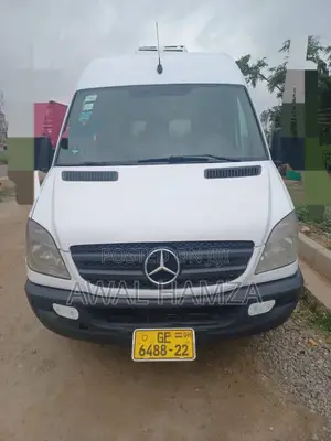 Mercedes-Benz Sprinter 2013 White