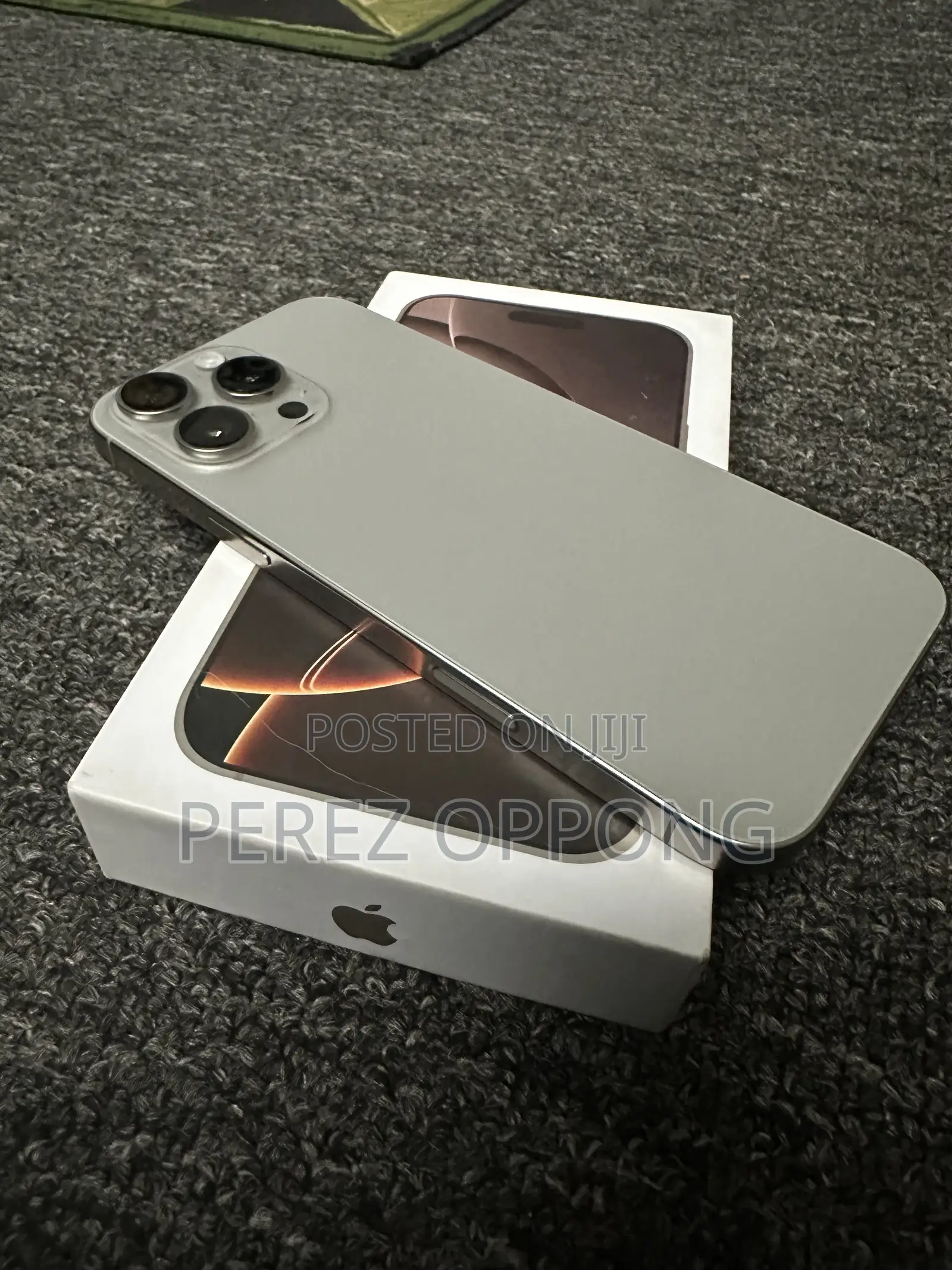 Apple iPhone 16 Pro Max 256 GB Silver