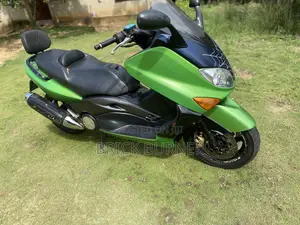 Yamaha 2009 Green