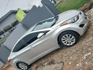 Hyundai Elantra 2013 Silver