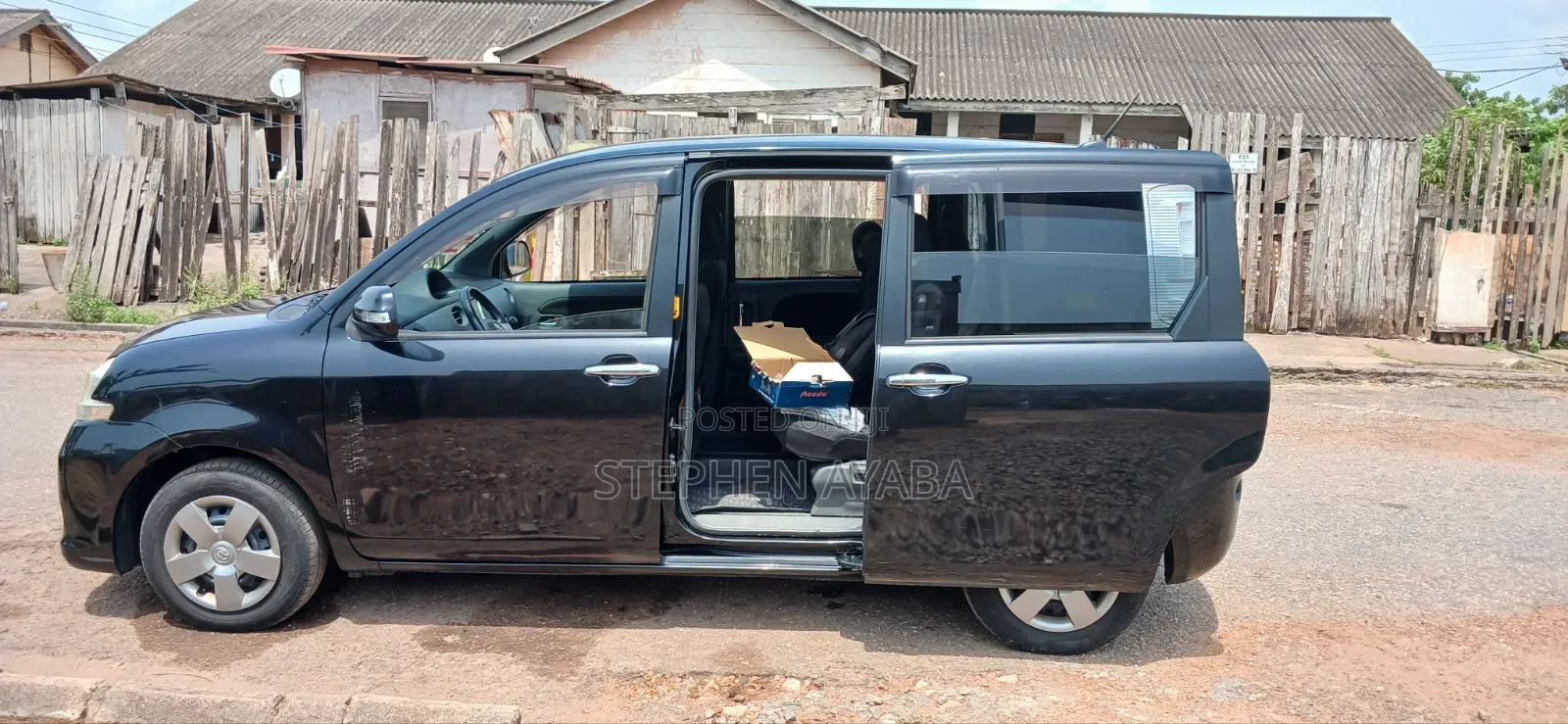 Toyota Sienta 2015 Black