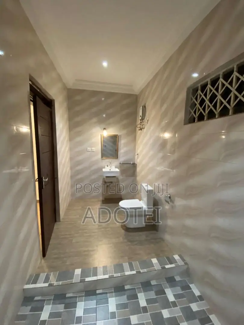 1bdrm Apartment in Near Royal Palm, Community 25 for rent