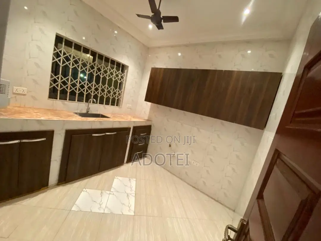 1bdrm Apartment in Near Royal Palm, Community 25 for rent