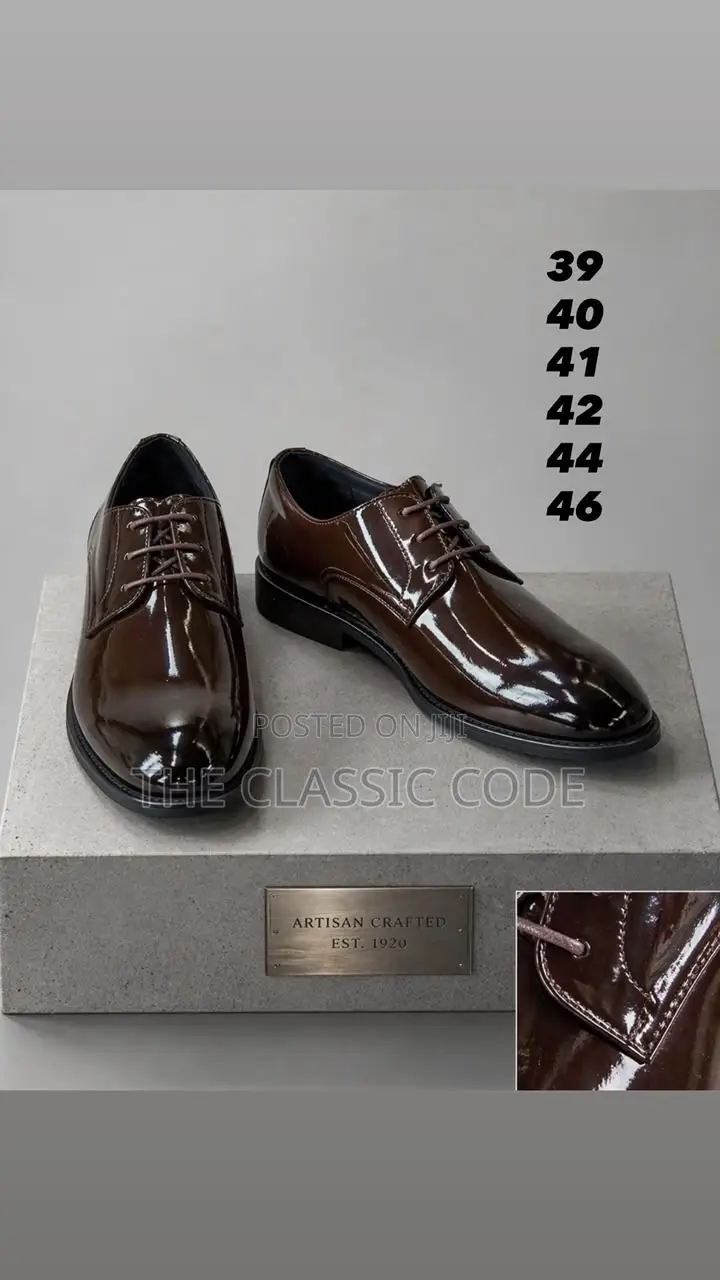 Superior Quality Premium Leather Finish Comfortable Fit