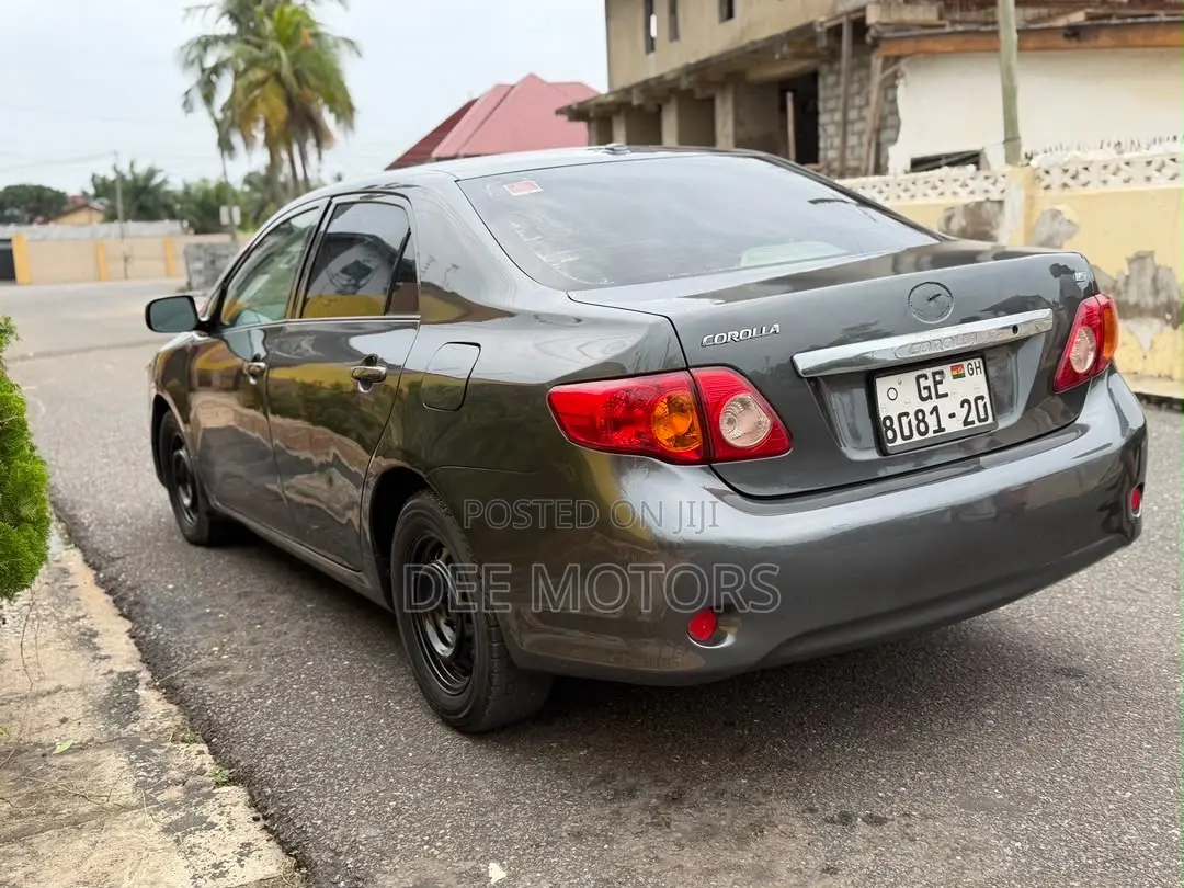 Toyota Corolla 2010 Gray