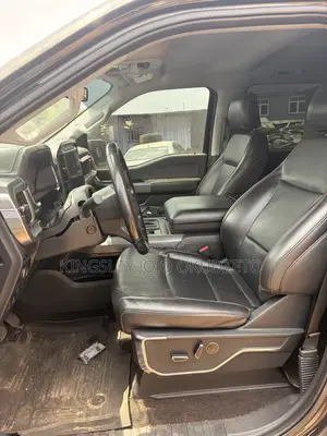 Ford F-150 LARIAT 2021 Black