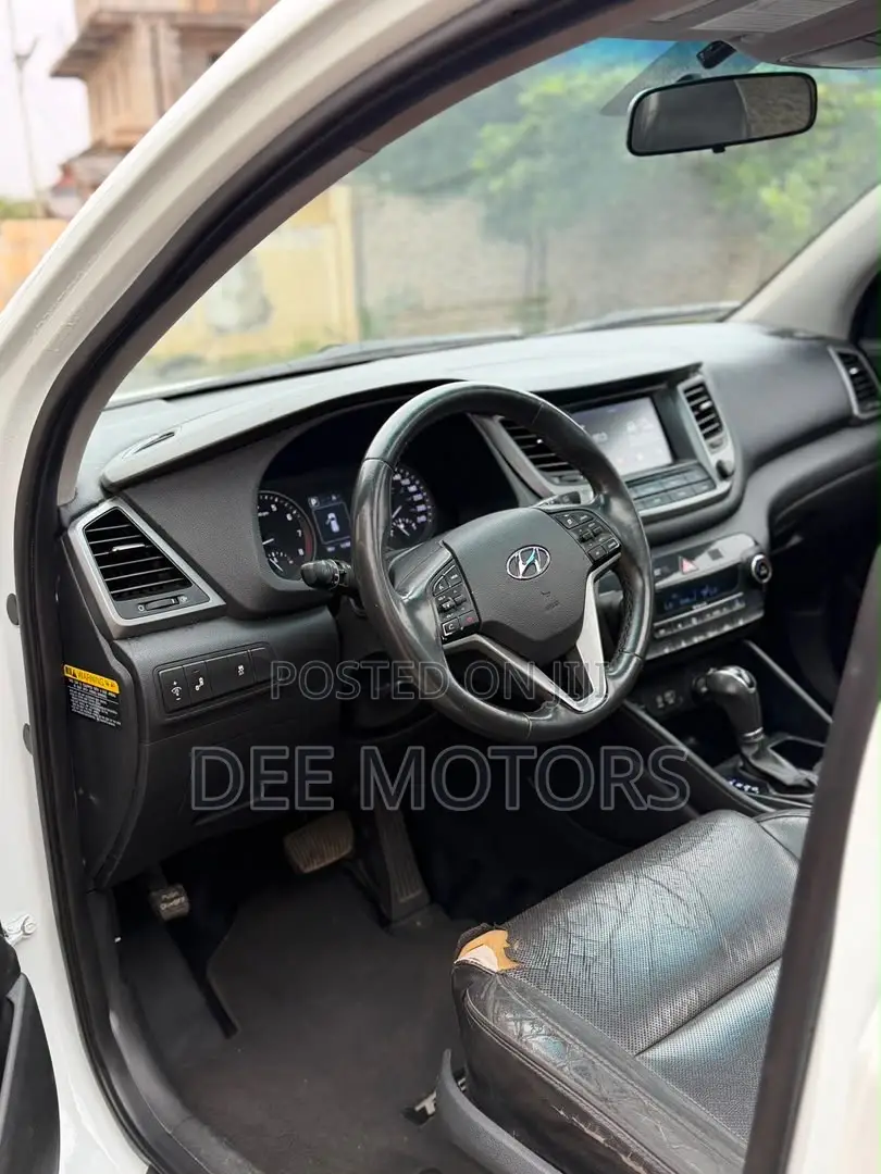 Hyundai Tucson 2017 White
