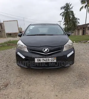 Toyota Vitz 2012 Black