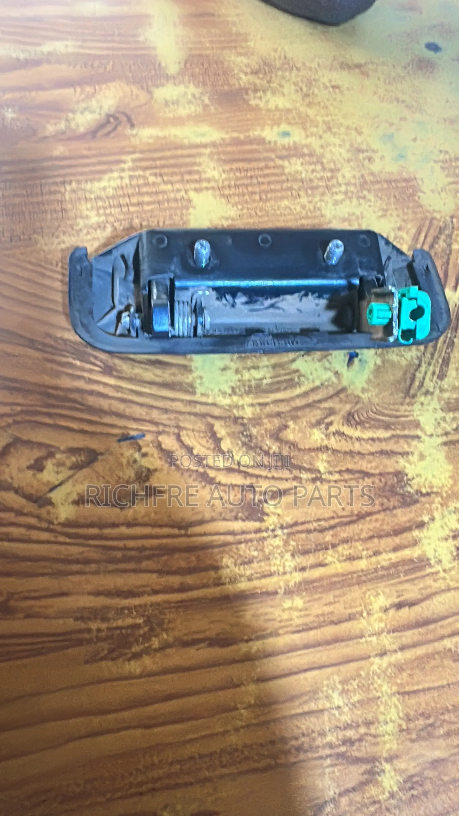 Mitsubishi L200 Boot Opener Tailgate Opener