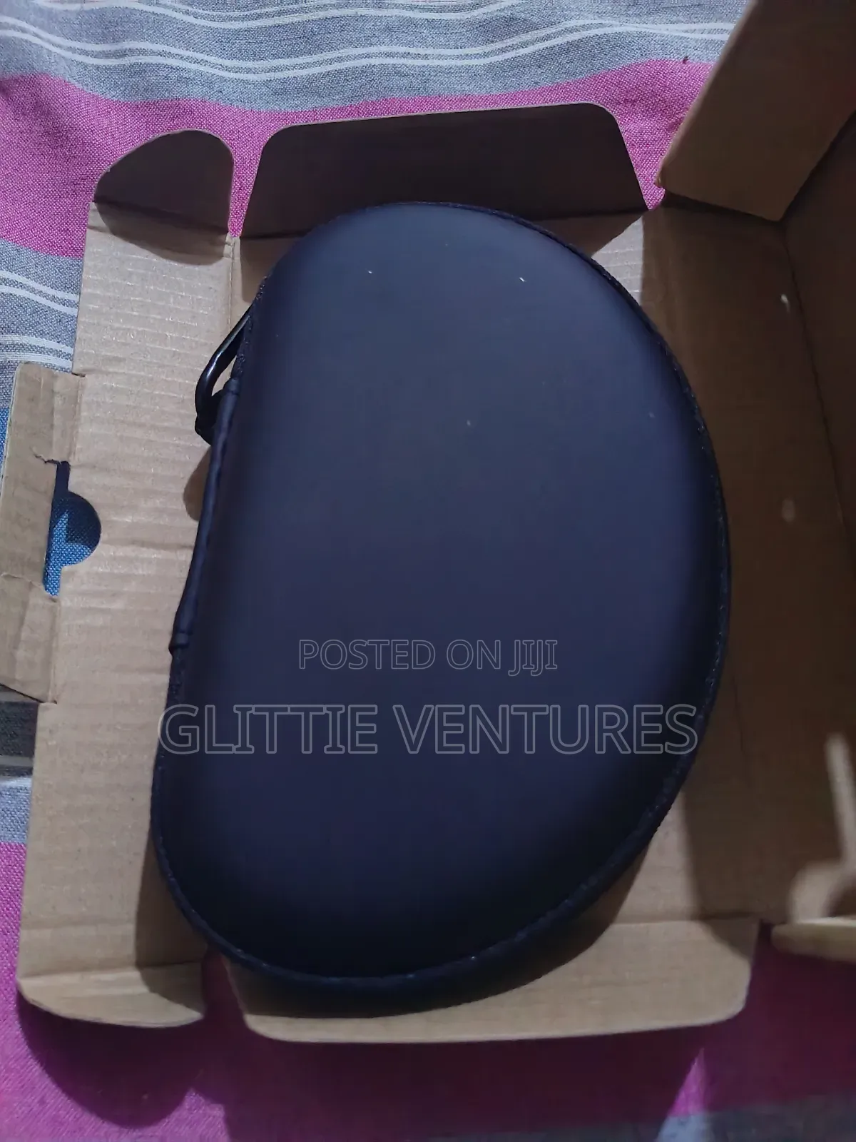 Retractable Bluetooth Headset