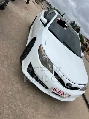 Toyota Camry 2014 White
