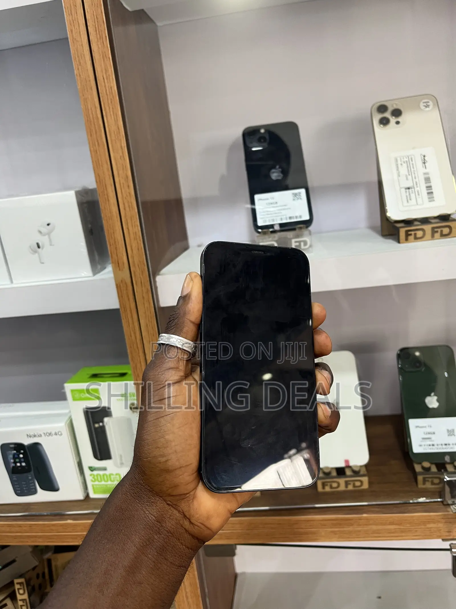Apple iPhone 12 64 GB Black