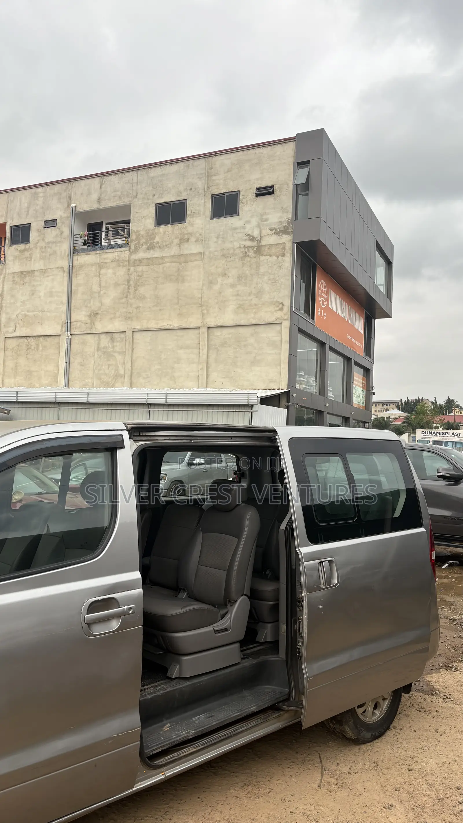 Hyundai Starex 2012 Grey