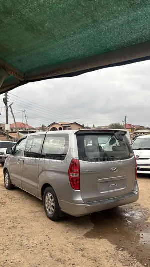 Hyundai Starex 2012 Grey