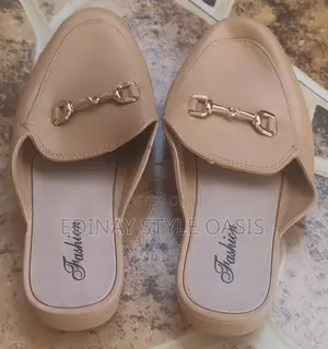 Women Outdoor Slippers, Casual Lazy Toe-Cap Half Sandals PVC Insole