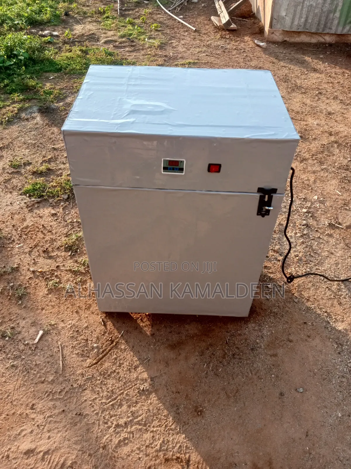 Eggs Incubator