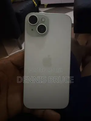 Apple iPhone 15 128 GB Green