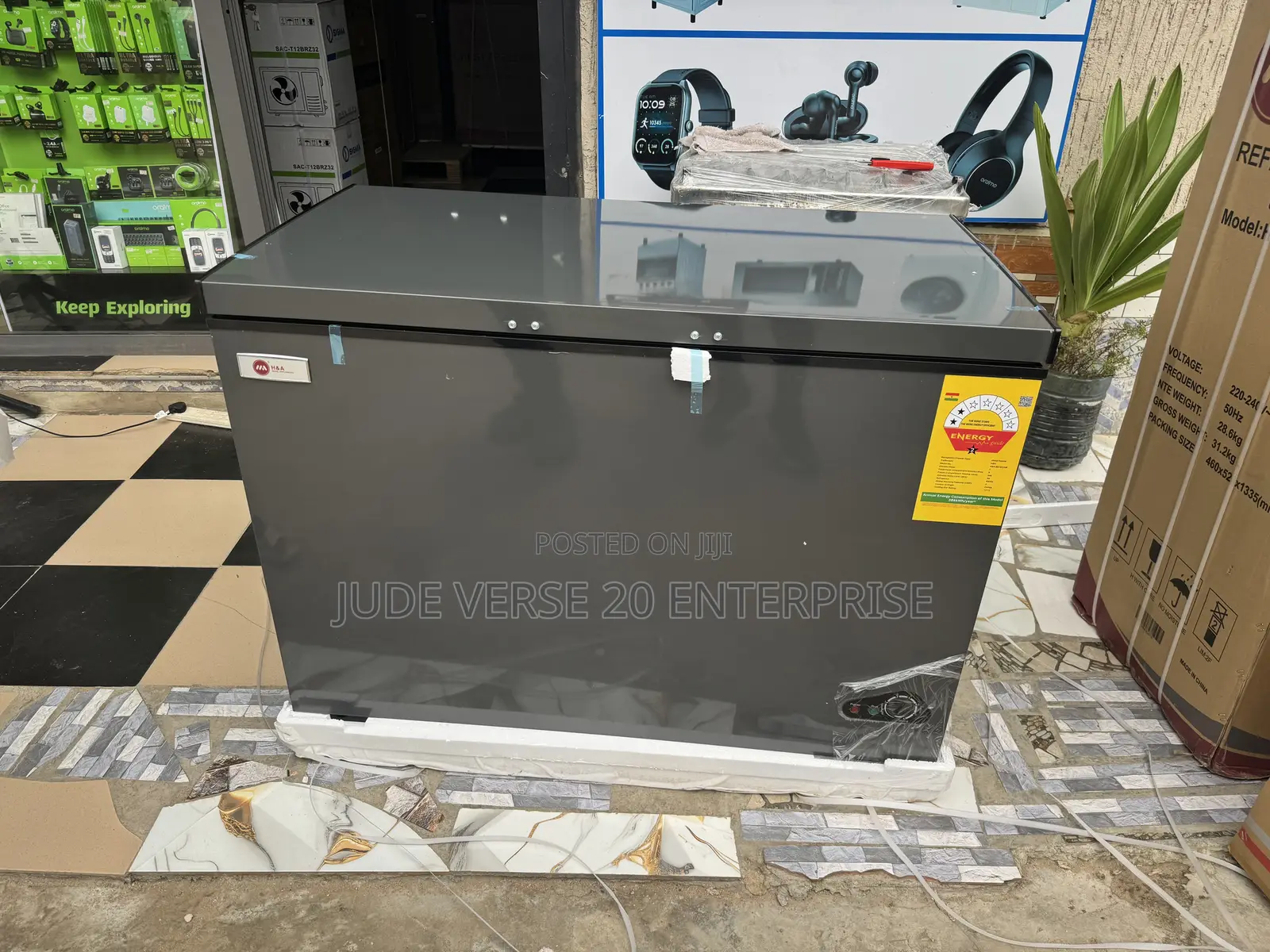 H a Chest Freezer 348l