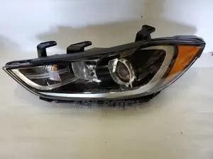 Hyundai Elantra 2017 Headlight(Pair)