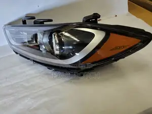 Hyundai Elantra 2017 Headlight(Pair)