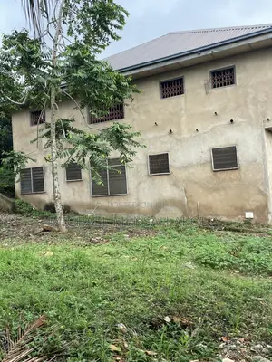 8bdrm Duplex in Ashongman Estate, Police Station for sale