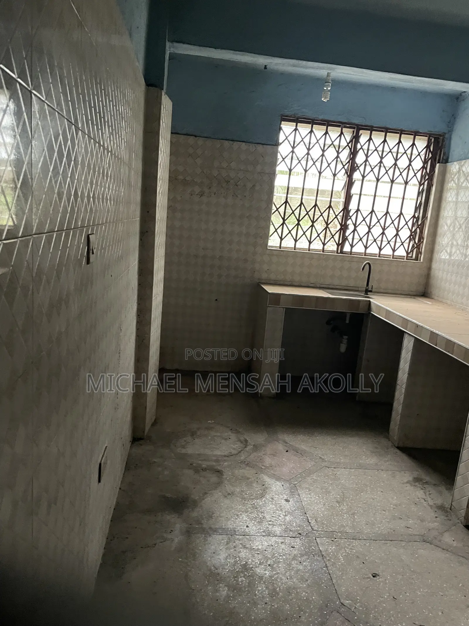 8bdrm Duplex in Ashongman Estate, Police Station for sale