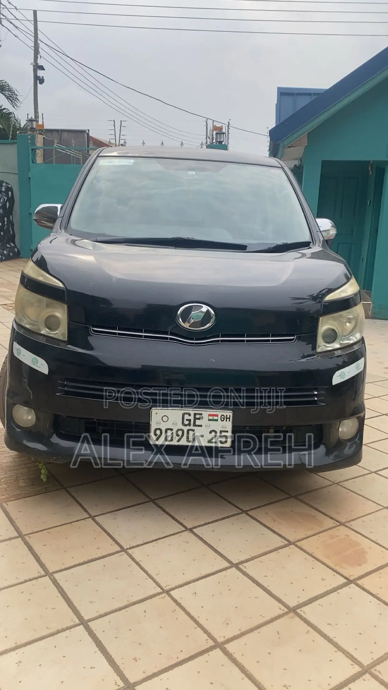 Toyota Voxy Trans-X 4WD 5-Seater 2011 Black