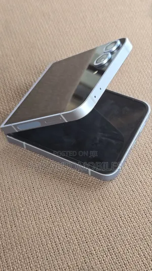 Samsung Galaxy Z Flip6 256 GB Blue