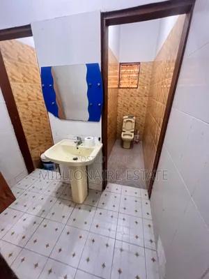 3bdrm House in Billionaire Estate, Melcom for rent