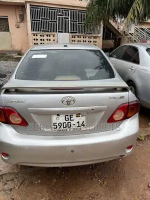 Toyota Corolla 2010 Silver